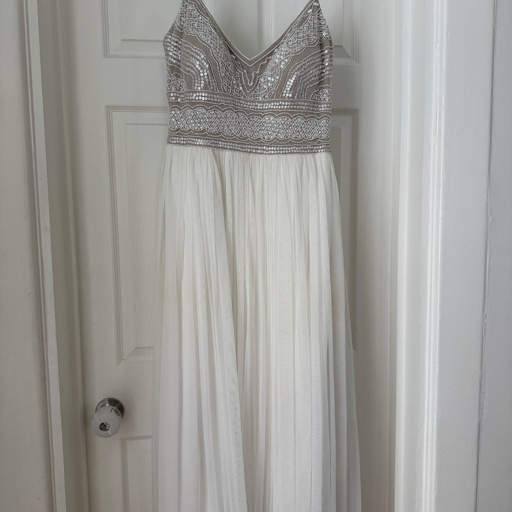 BHLDN Beaded embroidered bodice, women’s A-line tulle wedding dress, size 10